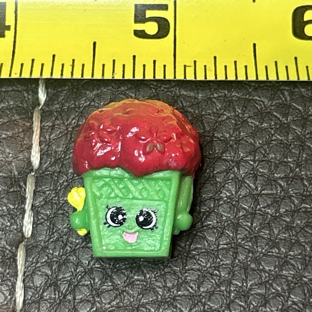 NEW Shopkins Season 5 Figure Green Peta Planter